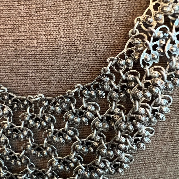 Premier Designs Ruffles Necklace - Picture 4 of 5